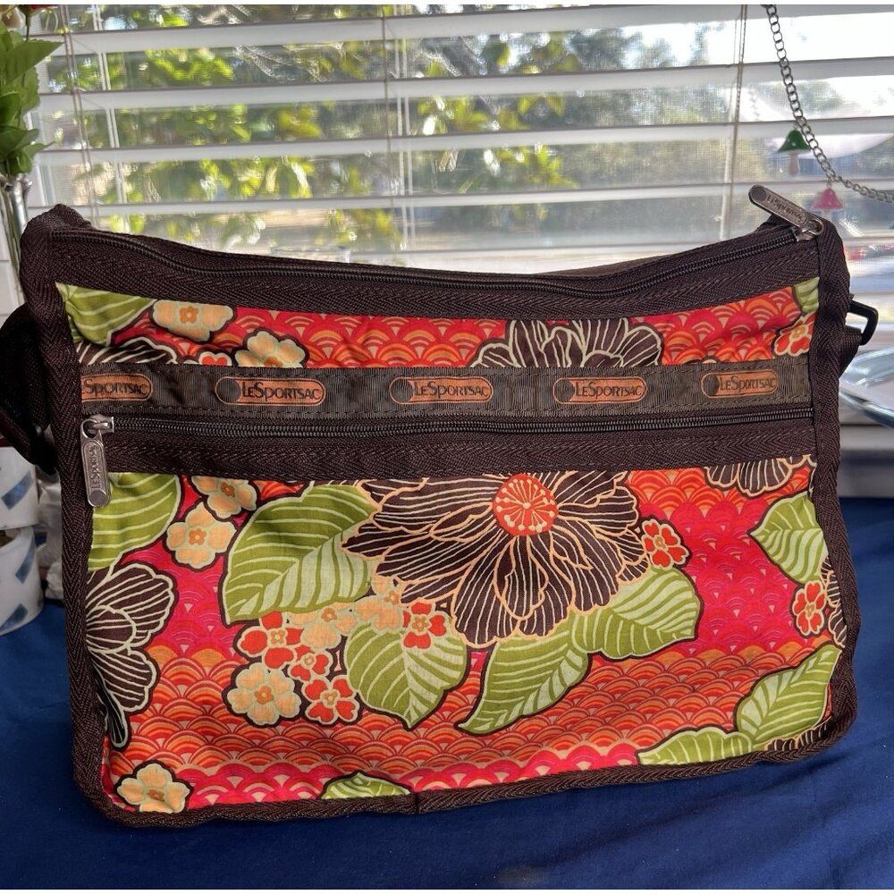 LeSportSac Brown Hawaiian Floral Deluxe Everyday Expandable Crossbody Bag